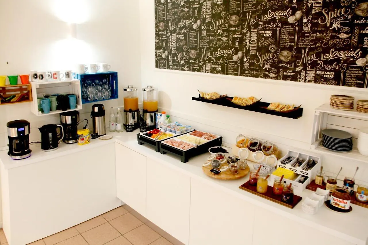 Hotel Villa Edda Riccione 2*,  Italien